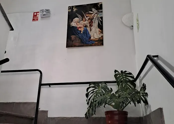Qorianka Ostello *